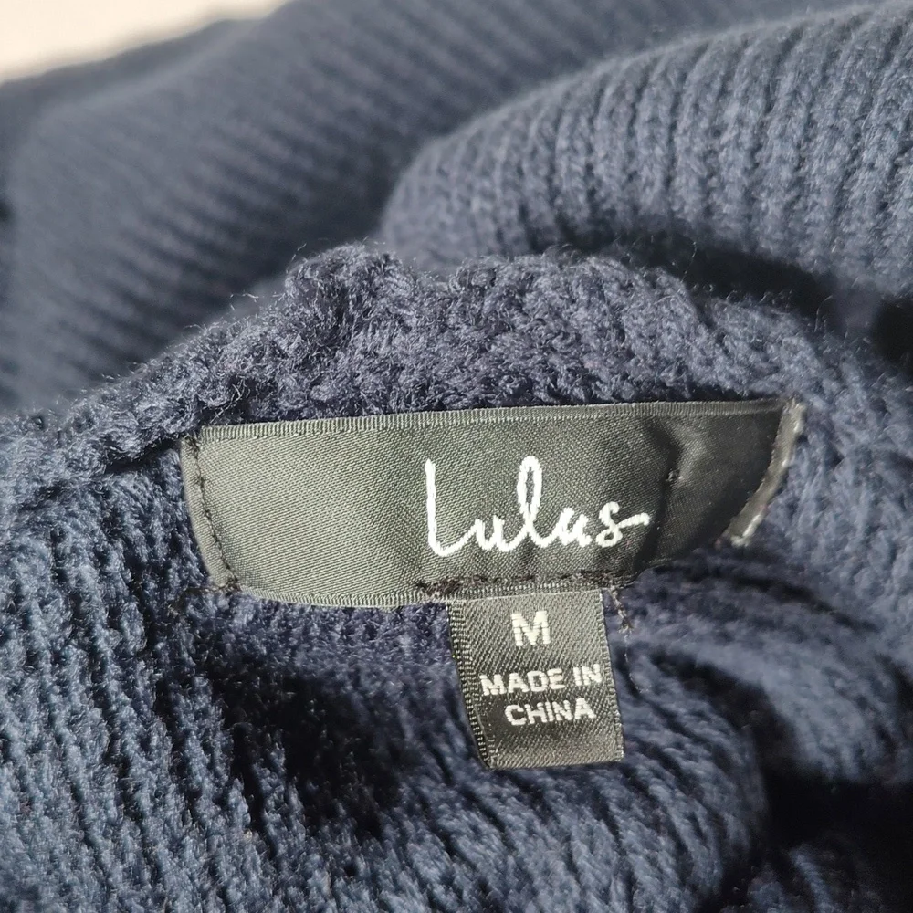Lulus soft acrylic